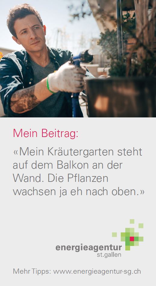 Mein Kräutergarten steht auf dem Balkon an der Wand. Die Pflanzen wachsen ja eh nach oben.